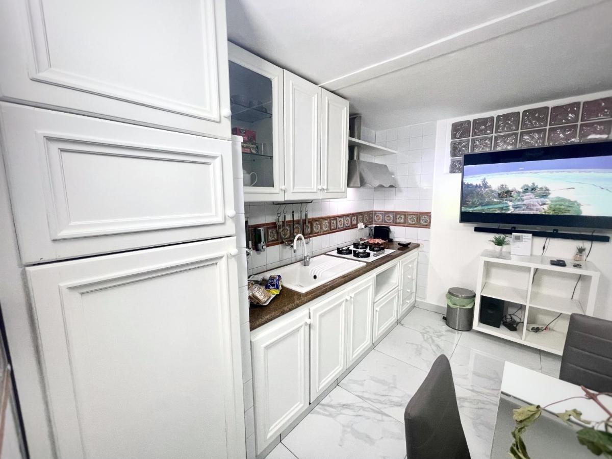 House Relax Apartment Centro Di Napoli Exterior photo